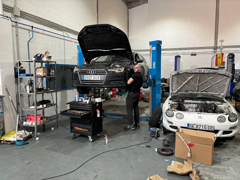 Taller Mecánico de Coches en Sevilla | FR-MOTOR SEVILLA - Sevilla