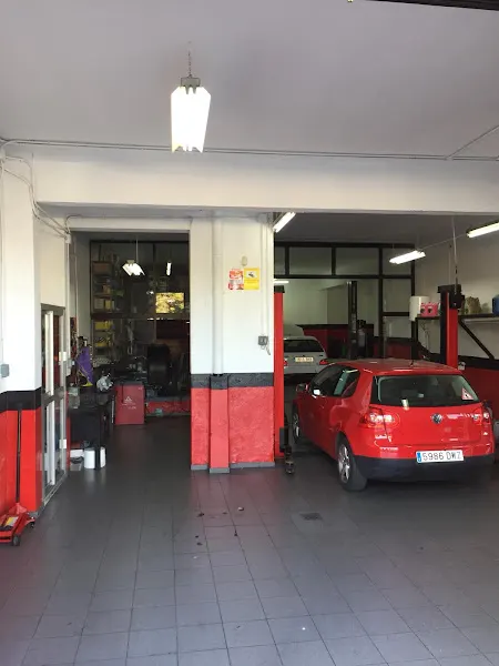 Ft Automoción (Taller Mecánico Sant Joan Despí)