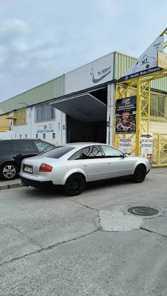 AUTOMECANICA PINTO, S.L. - Pinto