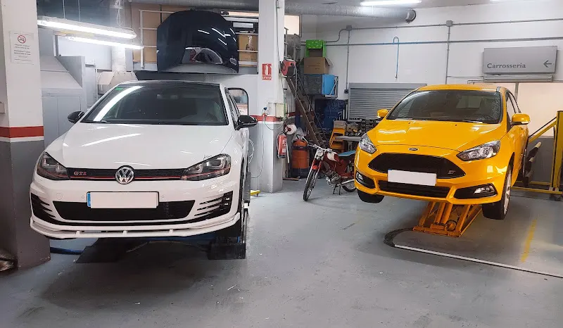 Monty's Garage - Gavà